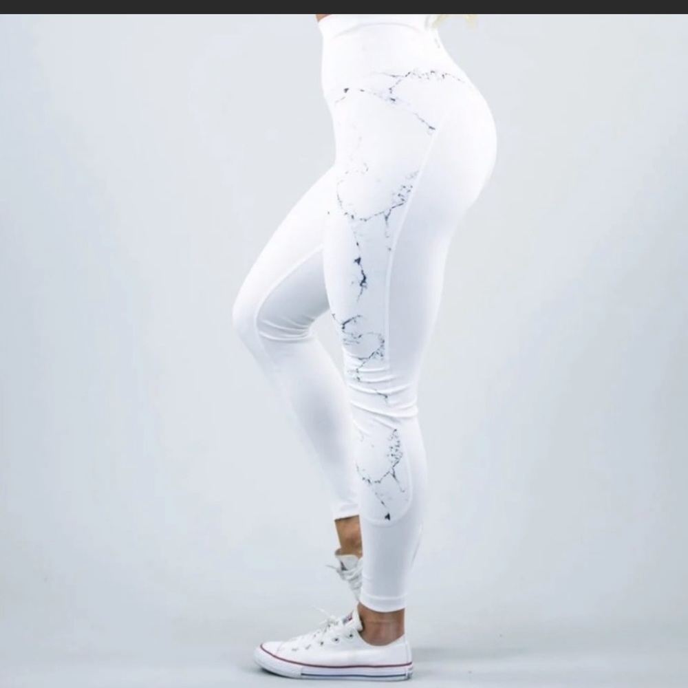 BuffBunny Milas White Marble Leggings - Brand New